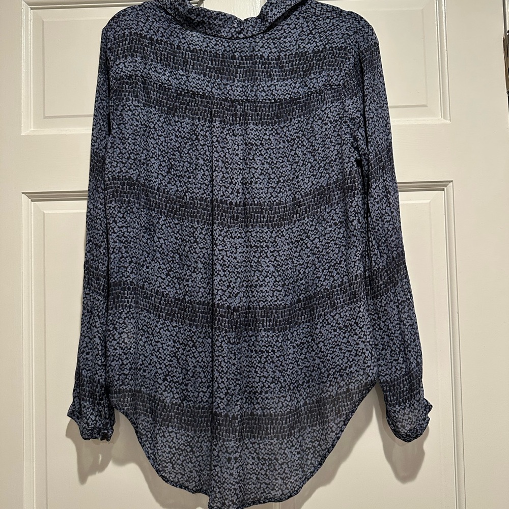 Cloth & Stone for Anthropologie 
Blue floral Long Sleeve Blouse